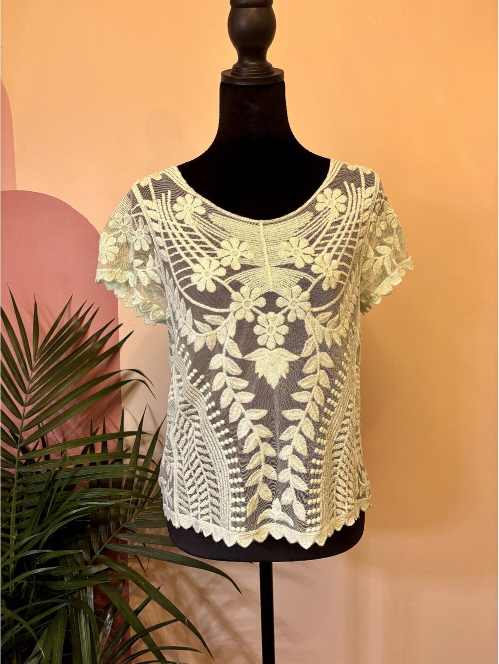 Express Women's Mint Green Lace Cap Sleeve Blouse Romantic Feminine Size Small